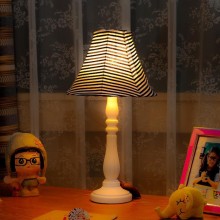 热门推荐  蓝白条纹罗马柱装饰家居 欧式复古树脂布艺台灯