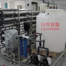 烟台塑料水箱  烟台日兴PE水箱  塑料储水罐  200L-30吨现货供应