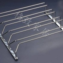 壁挂式酒杯架属镀铬酒架脚酒杯架排酒杯吊架装饰品