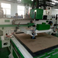 通辰 河北 圆盘换刀加工中心1300*2500*300mm圆盘换刀加工中心报价多功能木工雕刻机邢台板式家具生产线