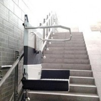 工厂批发升降平台  残疾人无障碍升降机 斜挂式楼梯升降椅