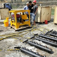 汉中榆林石方开采机载式破石机岩石液压撑石机