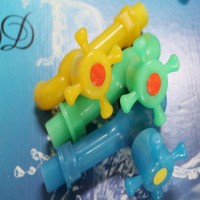 生产销售出口塑料水龙头 价格低，货比三家