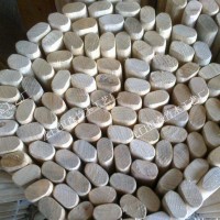 大量生产优质香樟木挂衣杆，实木衣通杆，法兰托,自热芳香！